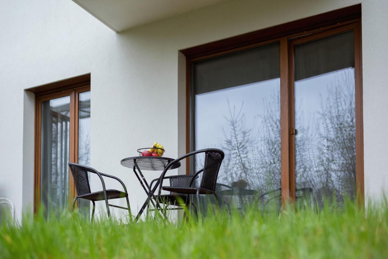 Lema Apartment Near Tauron Arena By Renters Prestige Krakow Dış mekan fotoğraf